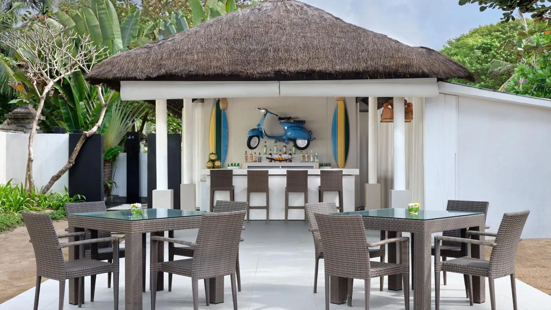 Courtyard By Marriott Bali Nusa Dua Resort 5*, Nusa Dua (Bali)